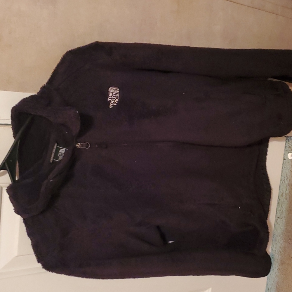 Bearly worn north face jacket